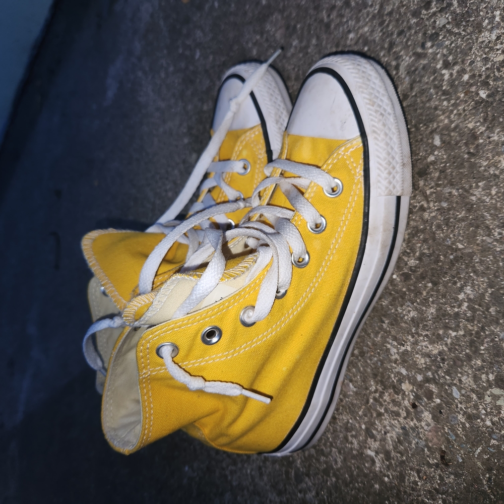 Converse Yellow High-Top Sneakers Classic Design